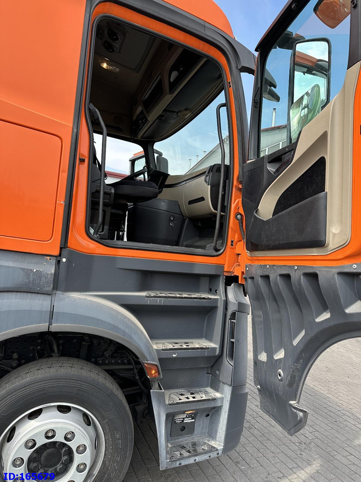 MERCEDES-BENZ Actros 1843 - Mega - Euro6 - Tractor unit: picture 4 MERCEDES-BENZ Actros 1843 - Mega - Euro6 - Tractor unit: picture 4