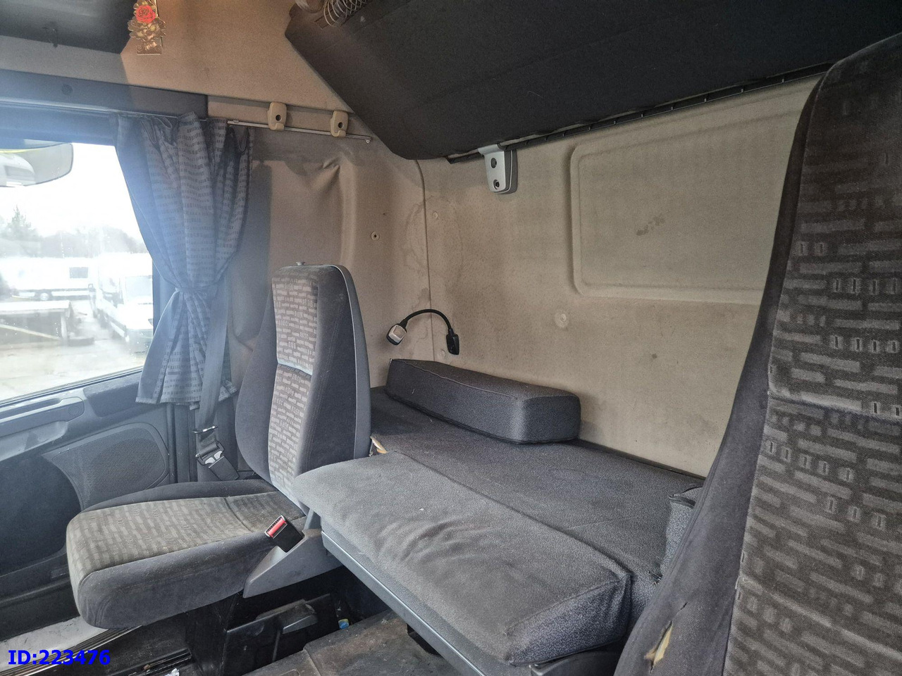 Tractor unit SCANIA R420 6x2 Manual 10 tires: picture 17 Tractor unit SCANIA R420 6x2 Manual 10 tires: picture 17