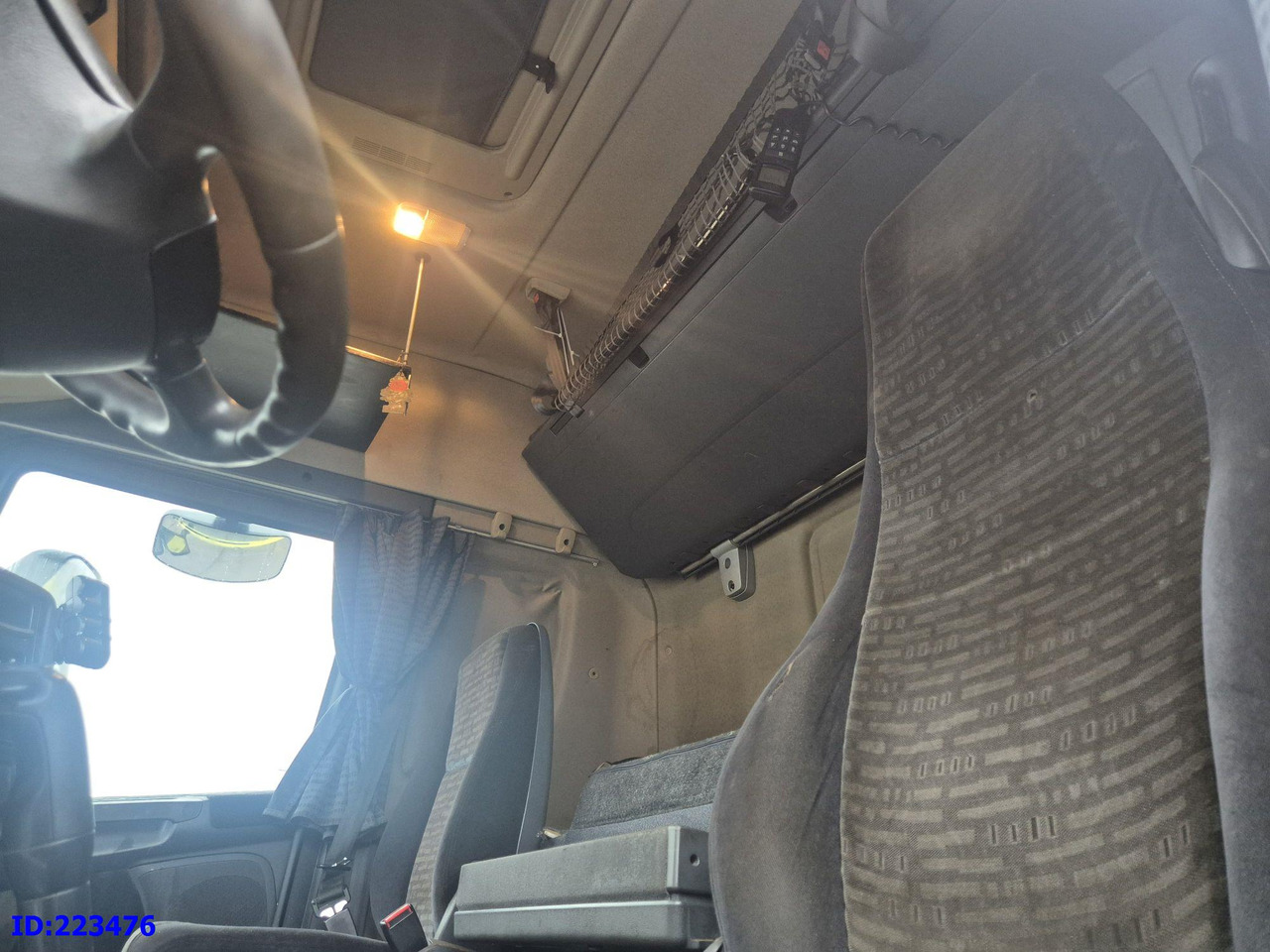 Tractor unit SCANIA R420 6x2 Manual 10 tires: picture 8 Tractor unit SCANIA R420 6x2 Manual 10 tires: picture 8