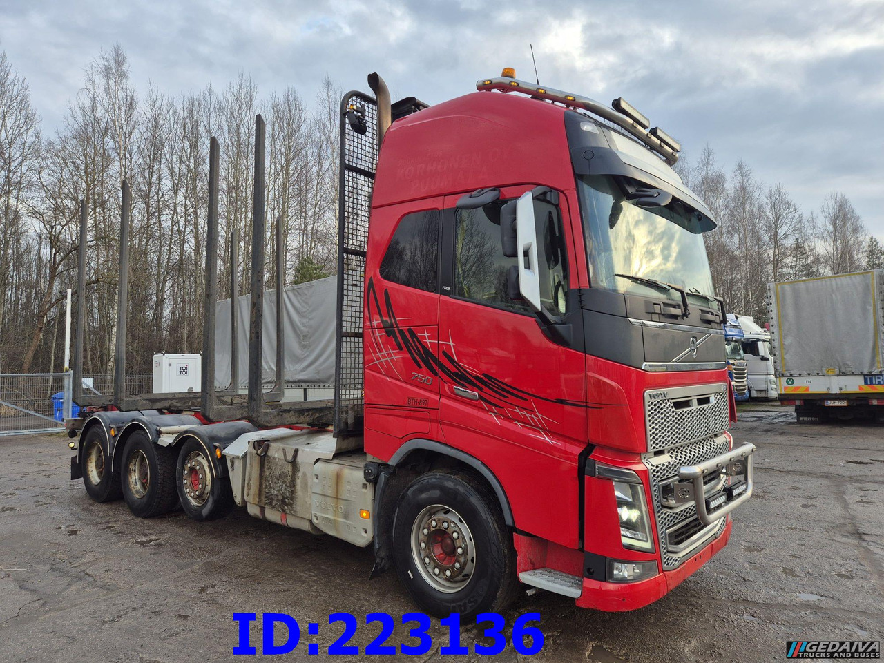 VOLVO FH16 750HP - 8x4 -Big Axles - Logging truck: picture 4 VOLVO FH16 750HP - 8x4 -Big Axles - Logging truck: picture 4