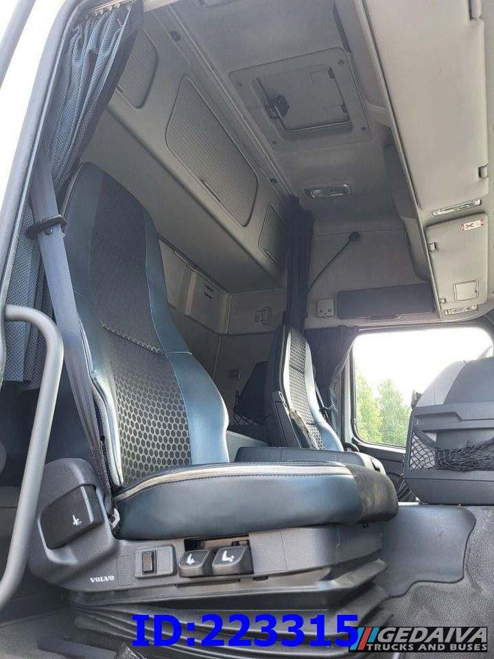 Cab chassis truck VOLVO FM 500HP 6x2 Euro5: picture 13