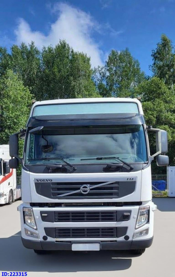 VOLVO FM 500HP 6x2 Euro5 - Cab chassis truck: picture 2 VOLVO FM 500HP 6x2 Euro5 - Cab chassis truck: picture 2