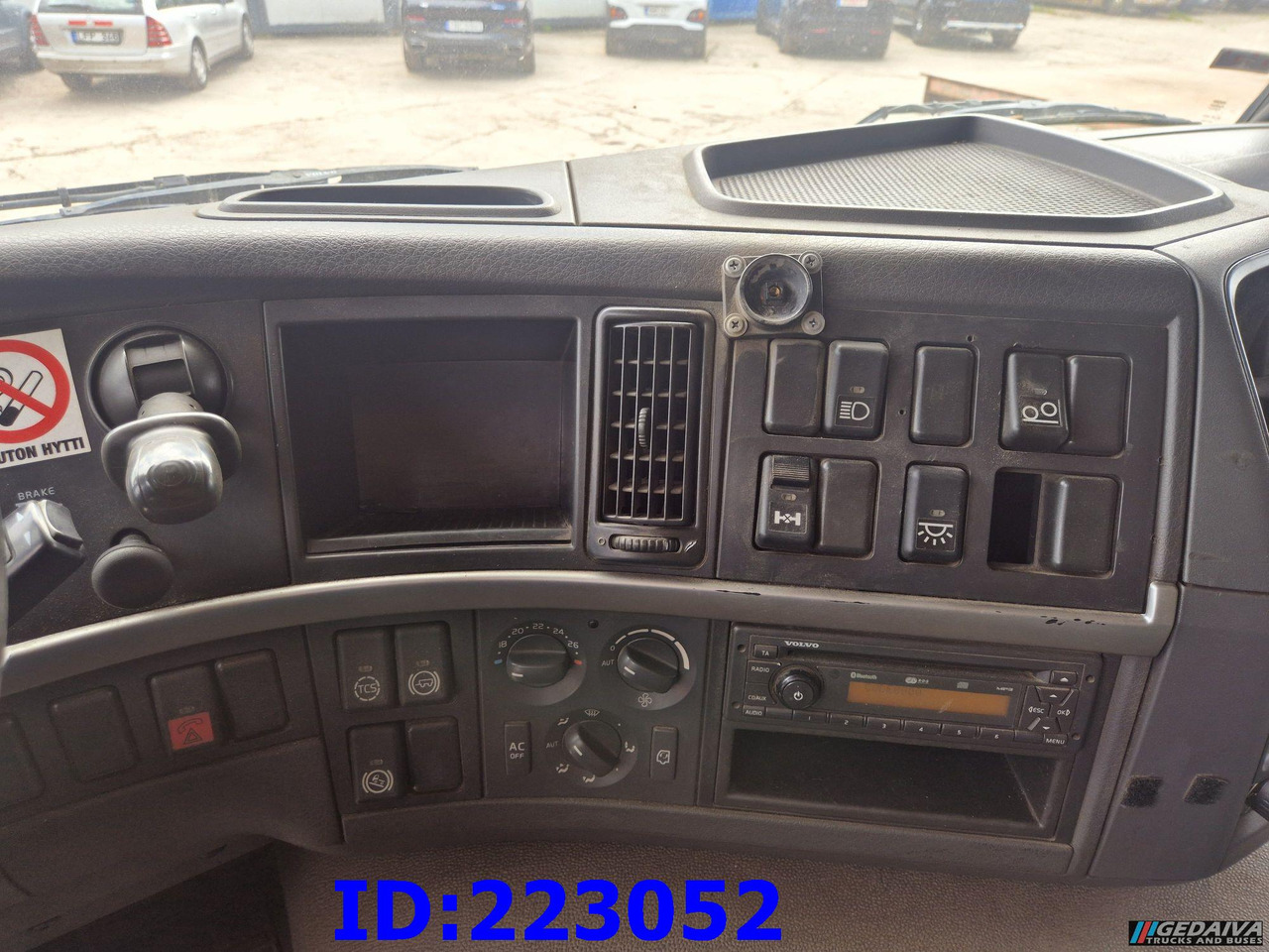 Box truck VOLVO FM11 450HP 6x2 Euro5: picture 13