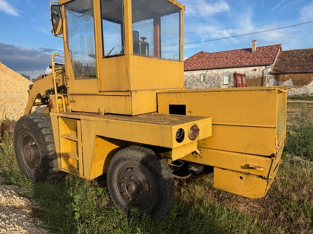 UN 053 - Wheel loader: picture 2 UN 053 - Wheel loader: picture 2