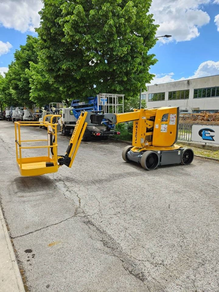 Haulotte HA 12 CJ+ - Articulated boom: picture 4 Haulotte HA 12 CJ+ - Articulated boom: picture 4