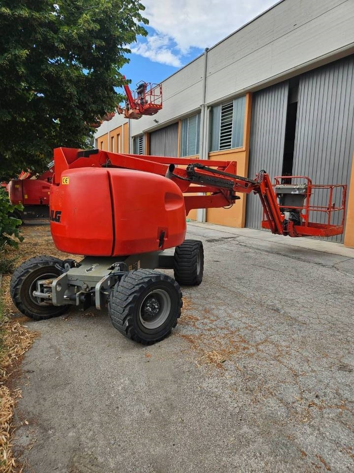 JLG 450 AJ - Articulated boom: picture 4 JLG 450 AJ - Articulated boom: picture 4