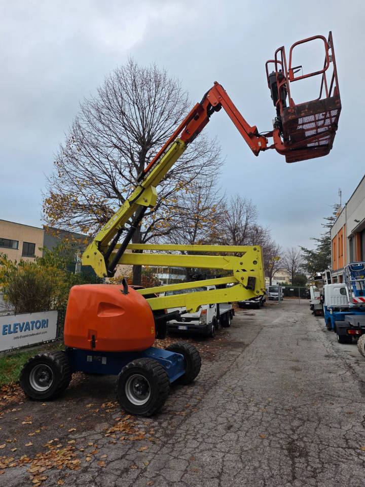 JLG 450AJ - Articulated boom: picture 4 JLG 450AJ - Articulated boom: picture 4