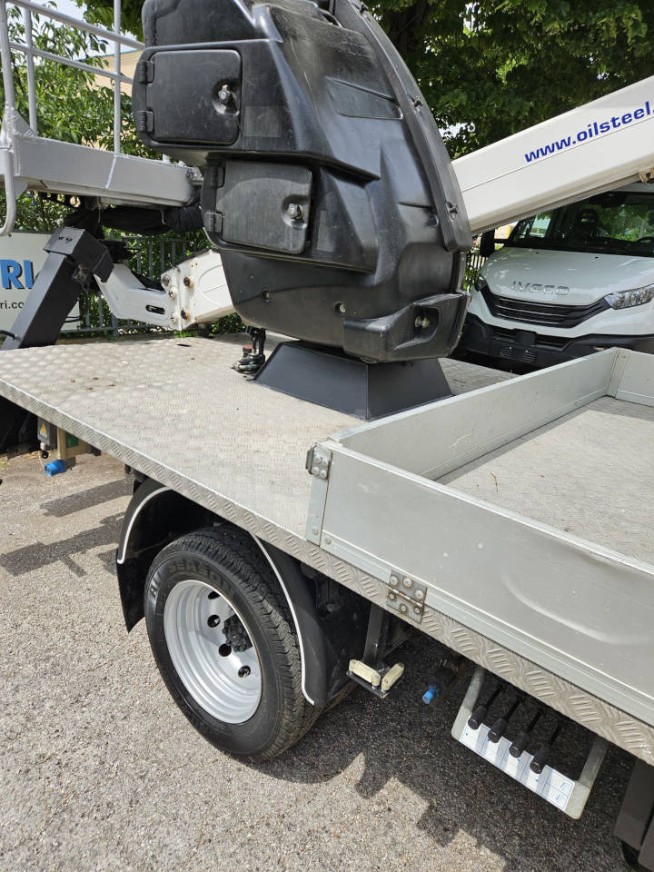 Truck mounted aerial platform OIL&STEEL Snake 21.12: picture 11