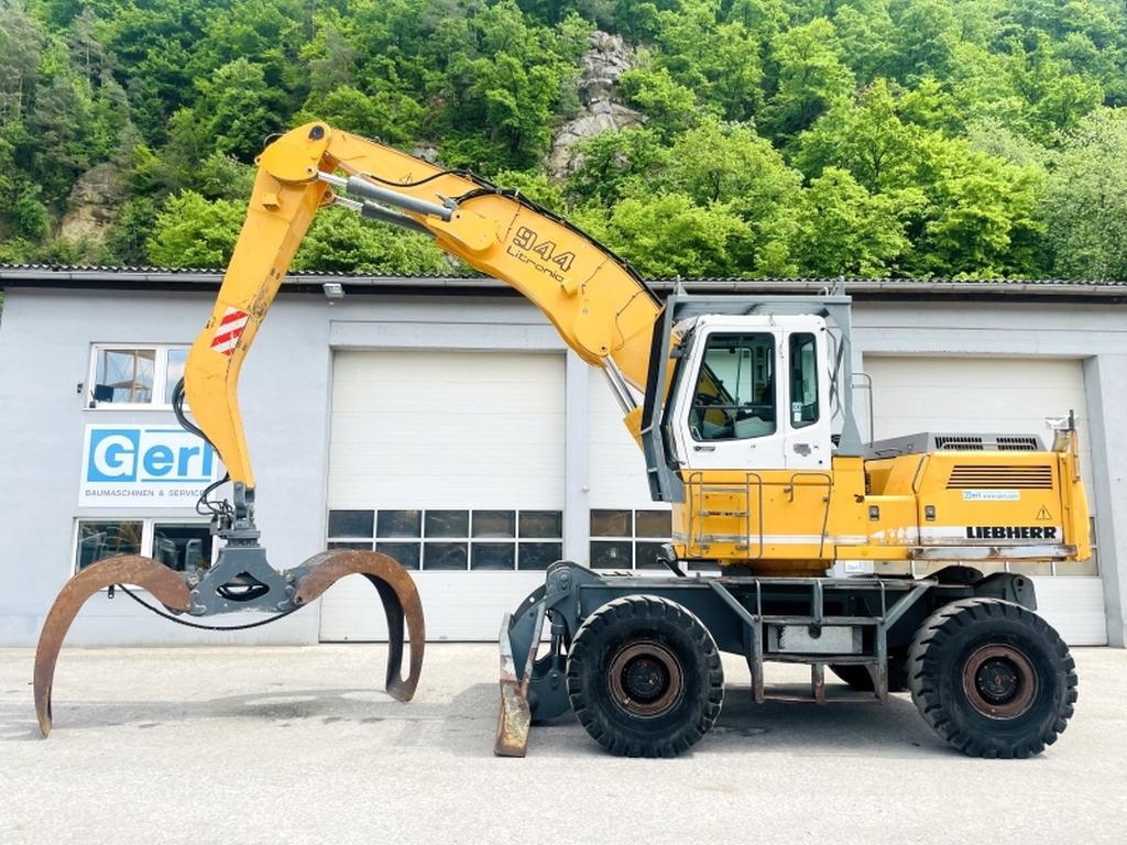 Liebherr A944B HD (3995) - Waste/ Industry handler: picture 1 Liebherr A944B HD (3995) - Waste/ Industry handler: picture 1