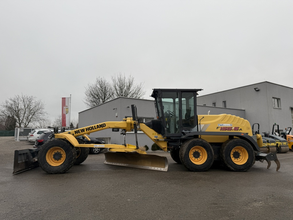 New Holland F 156.6 A (111780) - Grader: picture 1 New Holland F 156.6 A (111780) - Grader: picture 1