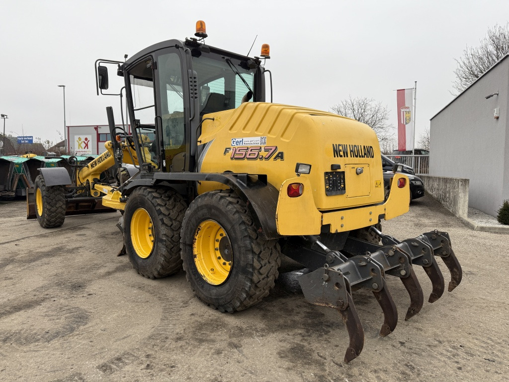 New Holland F 156.7A (111785) - Grader: picture 4 New Holland F 156.7A (111785) - Grader: picture 4