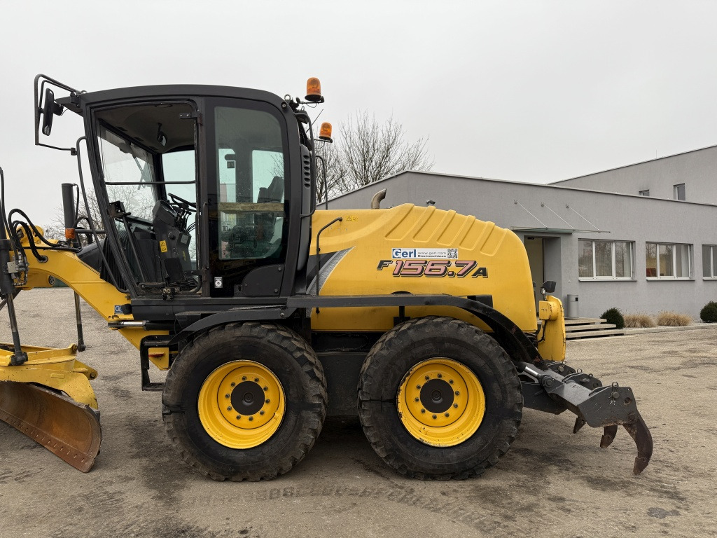 New Holland F 156.7A (111785) - Grader: picture 2 New Holland F 156.7A (111785) - Grader: picture 2