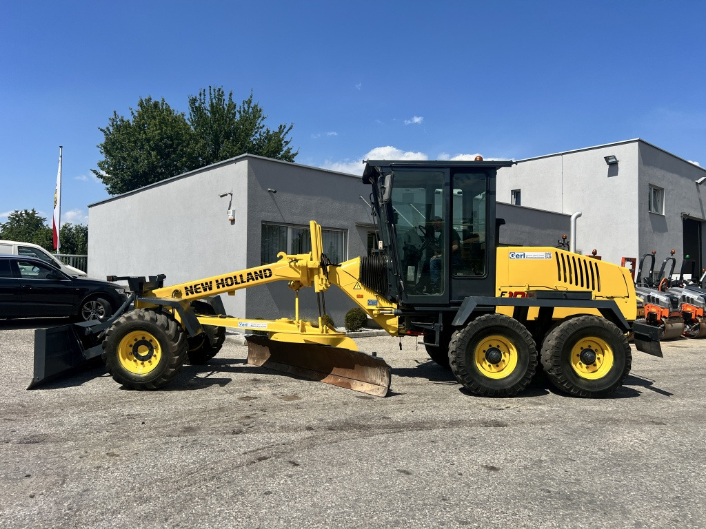 O&K – New Holland F 106 A (111601) - Grader: picture 1 O&K – New Holland F 106 A (111601) - Grader: picture 1