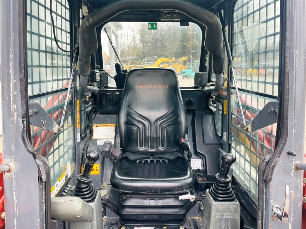 Takeuchi TL8 (4031) - Skid steer loader: picture 5 Takeuchi TL8 (4031) - Skid steer loader: picture 5