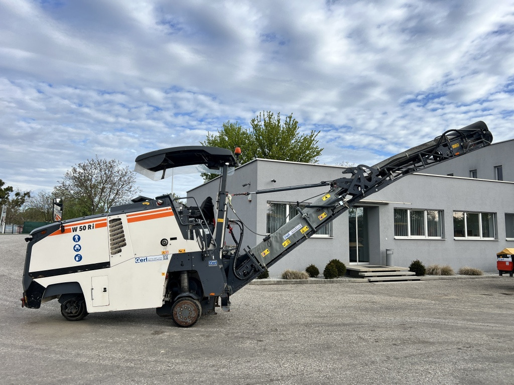 Wirtgen W 50 RI (111571) - Cold planer: picture 1 Wirtgen W 50 RI (111571) - Cold planer: picture 1