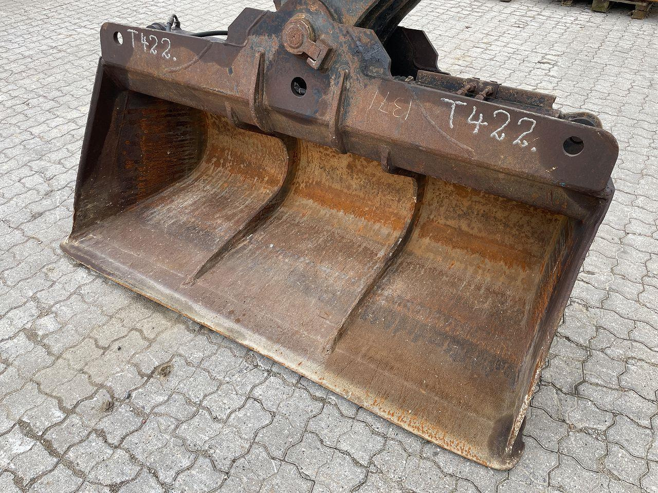 Crawler excavator Komatsu PC240LCD-11: picture 12