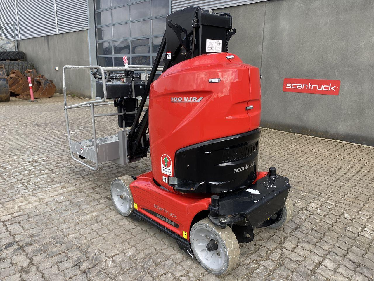 Manitou 100VJR - Vertical mast lift: picture 2 Manitou 100VJR - Vertical mast lift: picture 2
