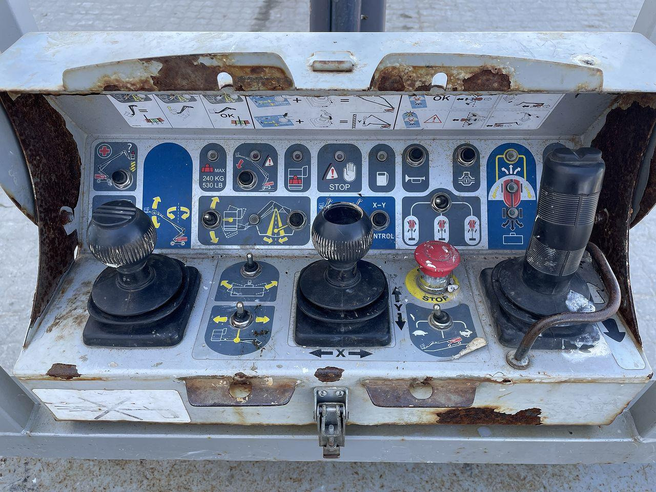 Manitou 280TJ - Telescopic boom: picture 3 Manitou 280TJ - Telescopic boom: picture 3