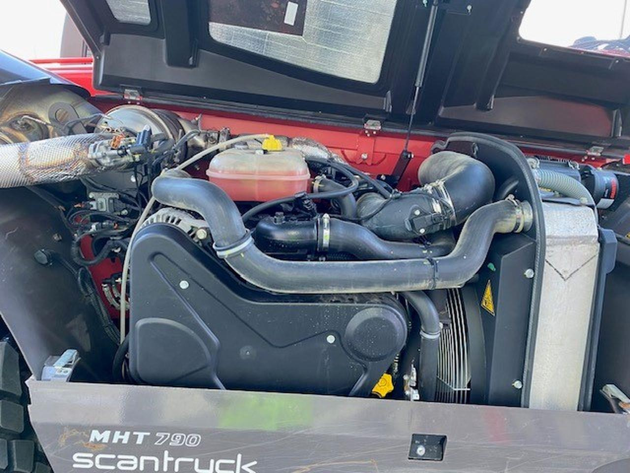 Manitou MHT790 ST4 - Telescopic handler: picture 5 Manitou MHT790 ST4 - Telescopic handler: picture 5