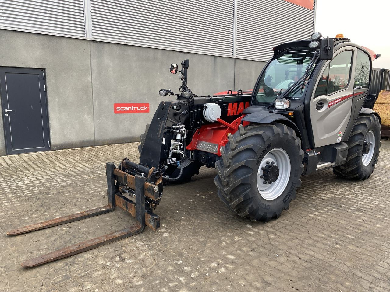 Manitou MLT841-145PS+ ELITE ST5 - Telescopic handler: picture 1 Manitou MLT841-145PS+ ELITE ST5 - Telescopic handler: picture 1