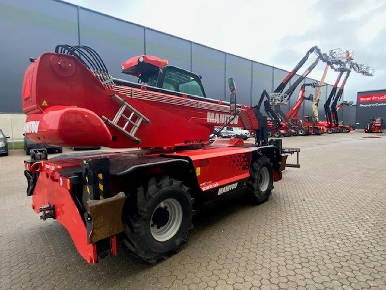 Manitou MRT2145 EASY ST4 - Telescopic handler: picture 3 Manitou MRT2145 EASY ST4 - Telescopic handler: picture 3