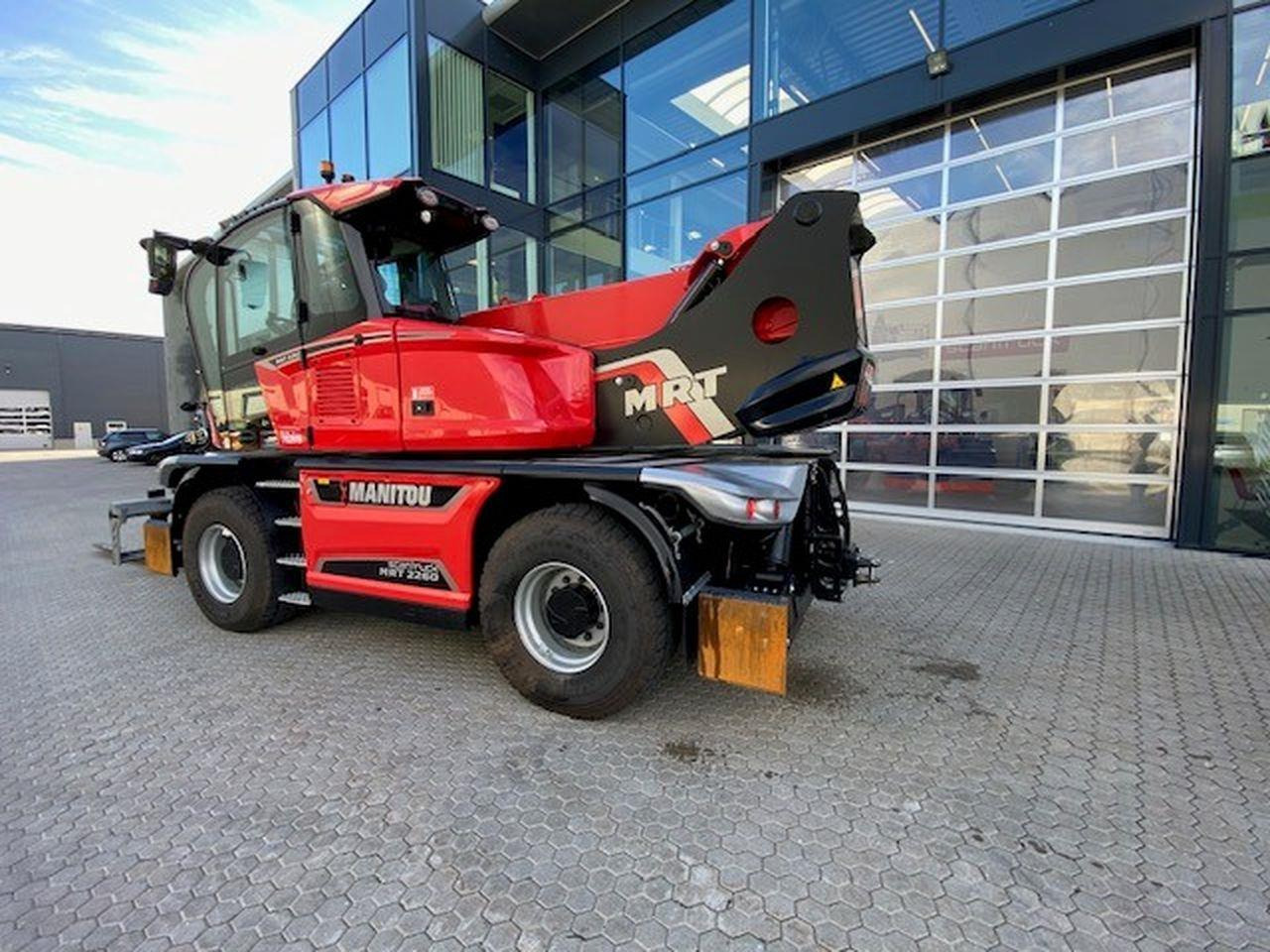Manitou MRT2260 Vision+ - Telescopic handler: picture 2 Manitou MRT2260 Vision+ - Telescopic handler: picture 2