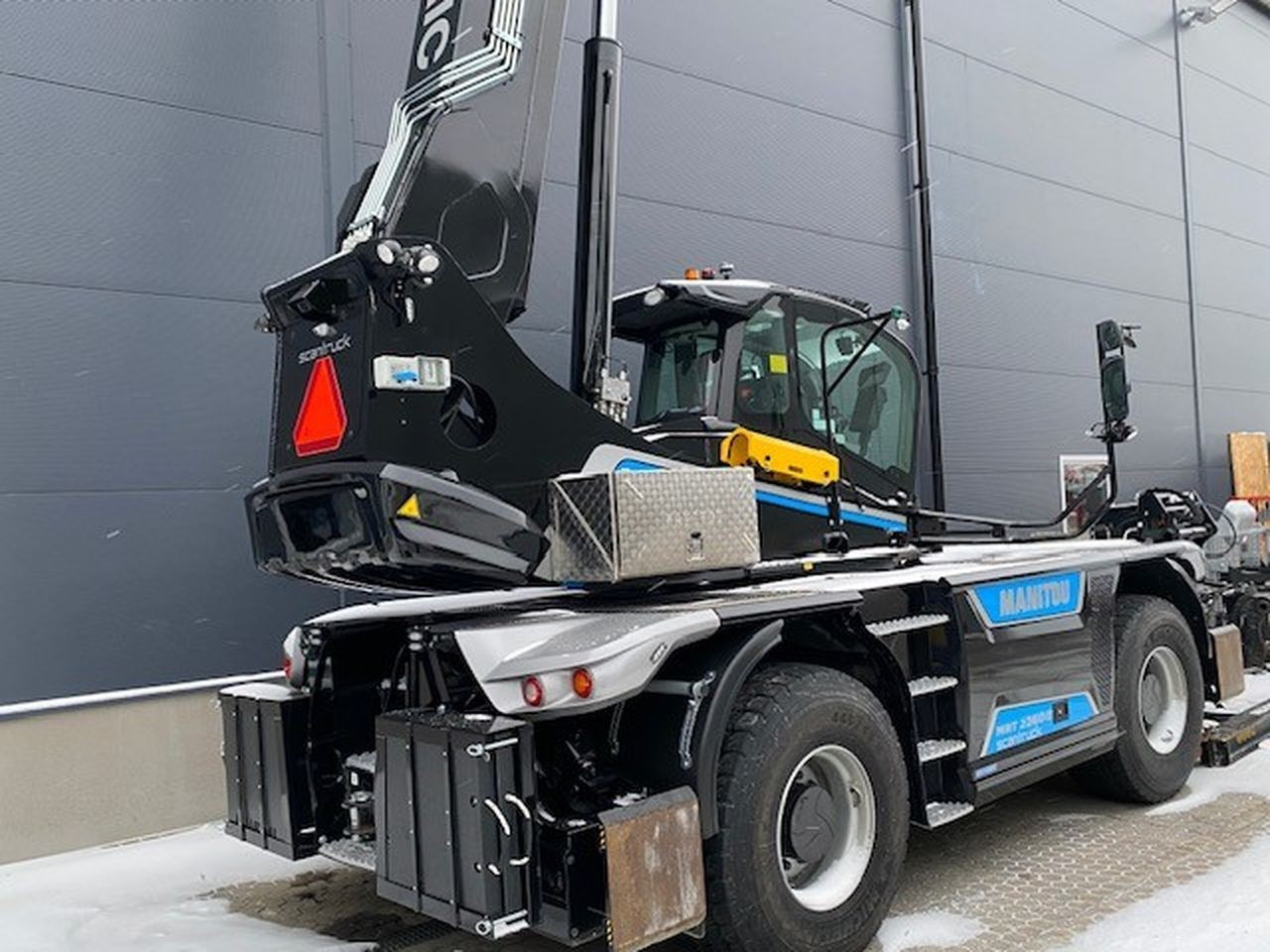 Manitou MRT2260E 700 VISION+ - Telescopic handler: picture 2 Manitou MRT2260E 700 VISION+ - Telescopic handler: picture 2