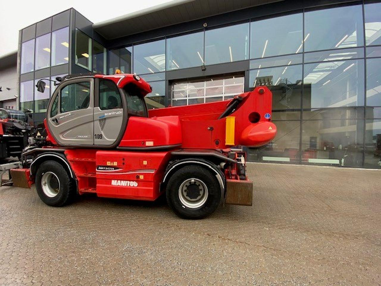 Manitou MRT2470P+ ST4 - Telescopic handler: picture 2 Manitou MRT2470P+ ST4 - Telescopic handler: picture 2
