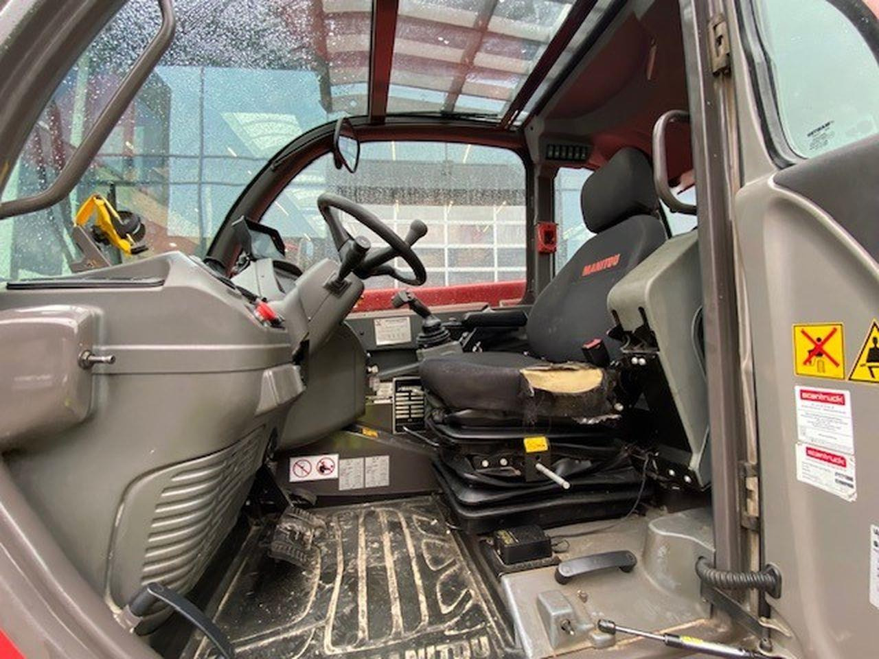 Manitou MRT2470P+ ST4 - Telescopic handler: picture 5 Manitou MRT2470P+ ST4 - Telescopic handler: picture 5