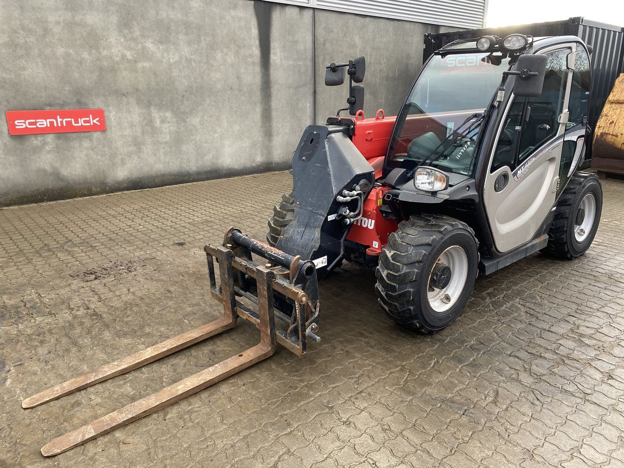 Manitou MT420H Comfort - Telescopic handler: picture 1 Manitou MT420H Comfort - Telescopic handler: picture 1