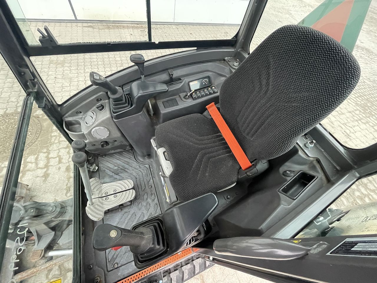 Volvo EC18D - Mini excavator: picture 3 Volvo EC18D - Mini excavator: picture 3