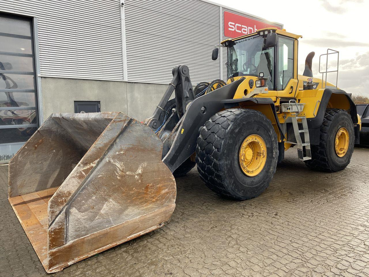 Volvo L220G - Wheel loader: picture 1 Volvo L220G - Wheel loader: picture 1