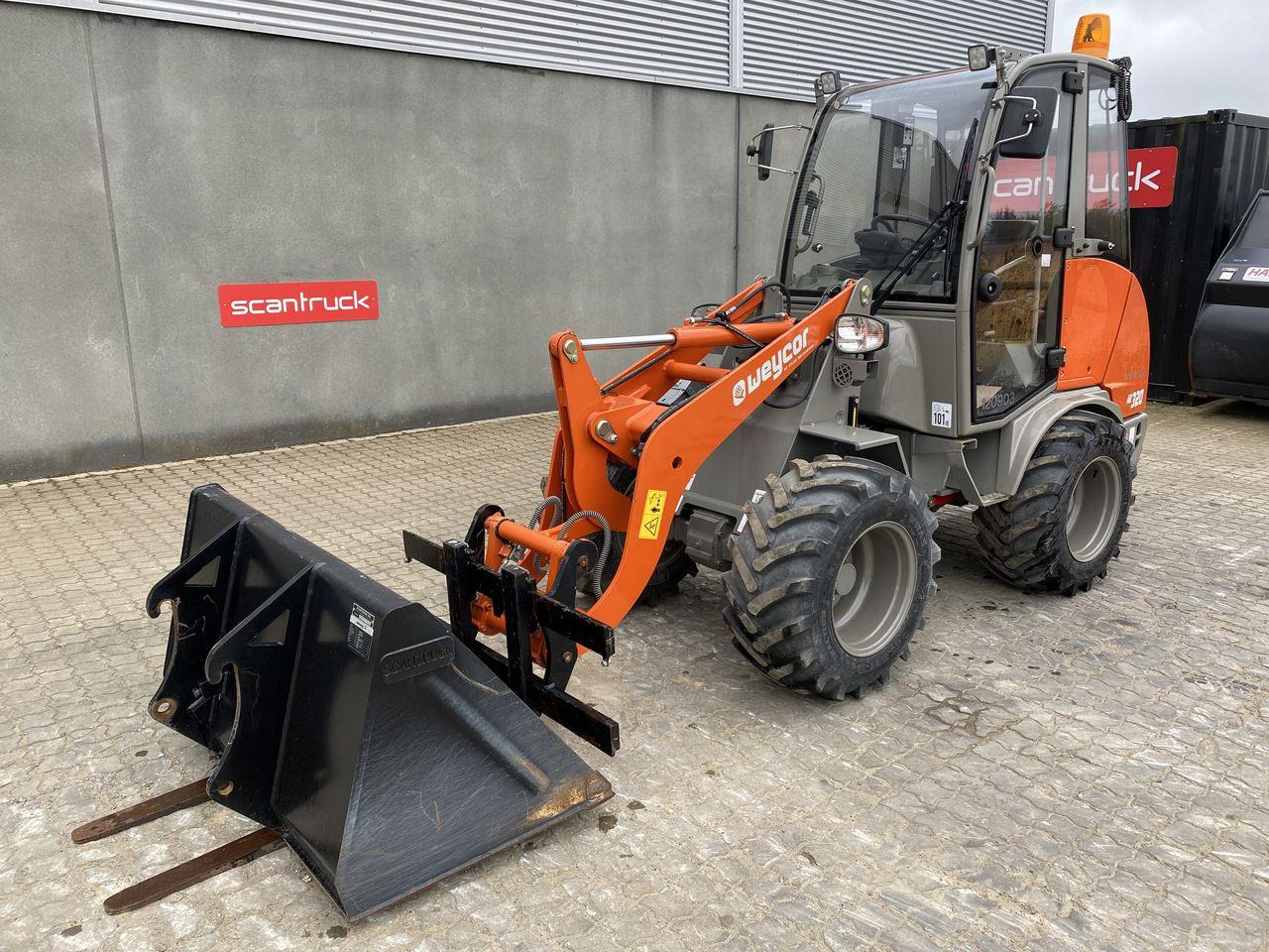 Weycor AR320 Cab - Compact loader: picture 1 Weycor AR320 Cab - Compact loader: picture 1