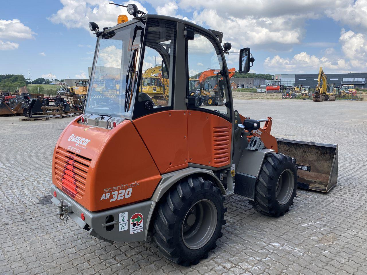 Weycor AR320 Cab - Compact loader: picture 4 Weycor AR320 Cab - Compact loader: picture 4