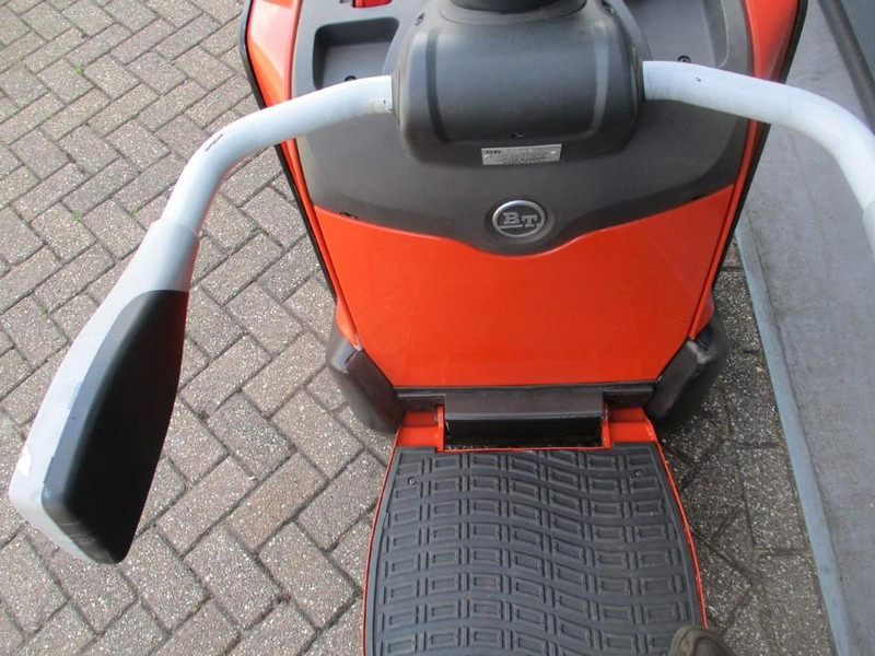 BT LPE200 - Pallet truck: picture 5 BT LPE200 - Pallet truck: picture 5