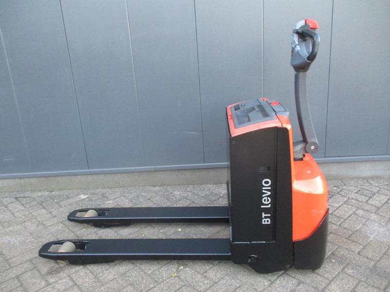 BT LWE 160 - Pallet truck: picture 1 BT LWE 160 - Pallet truck: picture 1