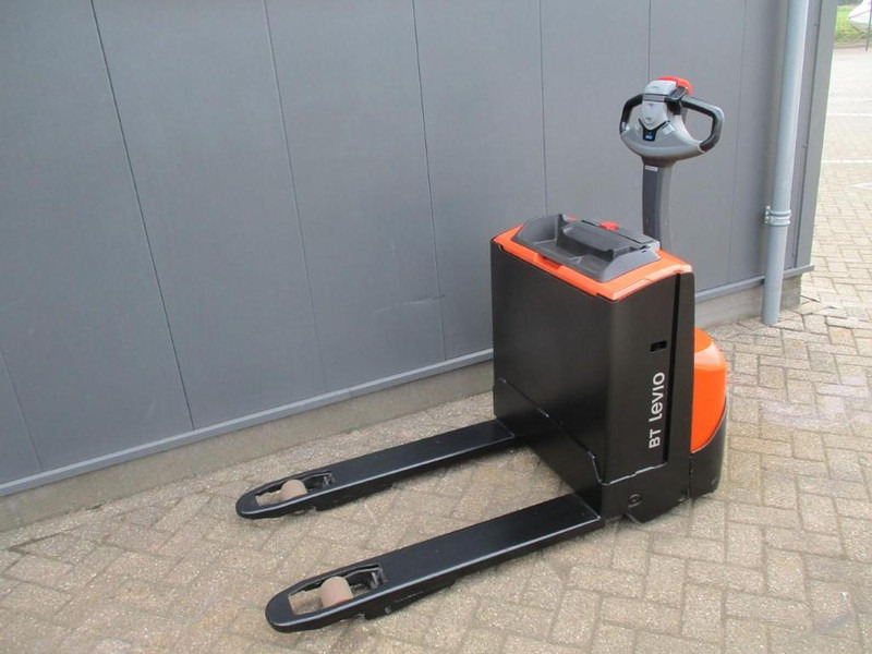 BT LWE 160 - Pallet truck: picture 2 BT LWE 160 - Pallet truck: picture 2