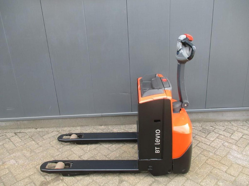 BT LWE 160 - Pallet truck: picture 1 BT LWE 160 - Pallet truck: picture 1