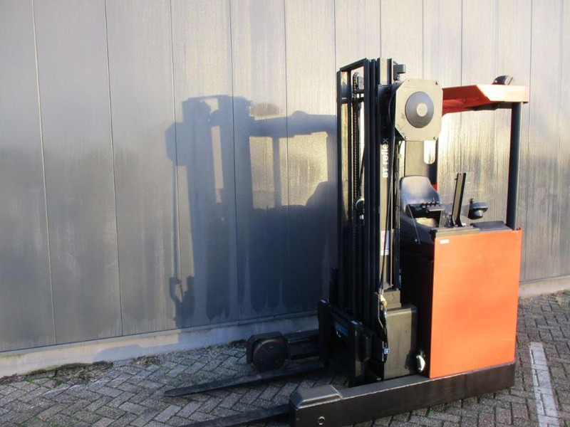 BT RRE120M - Reach truck: picture 2 BT RRE120M - Reach truck: picture 2