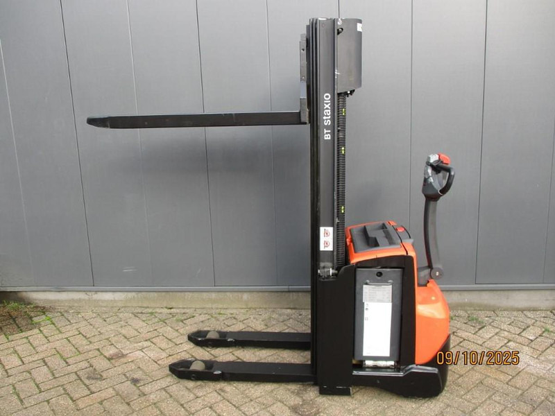 Pallet truck BT SWE140: picture 6