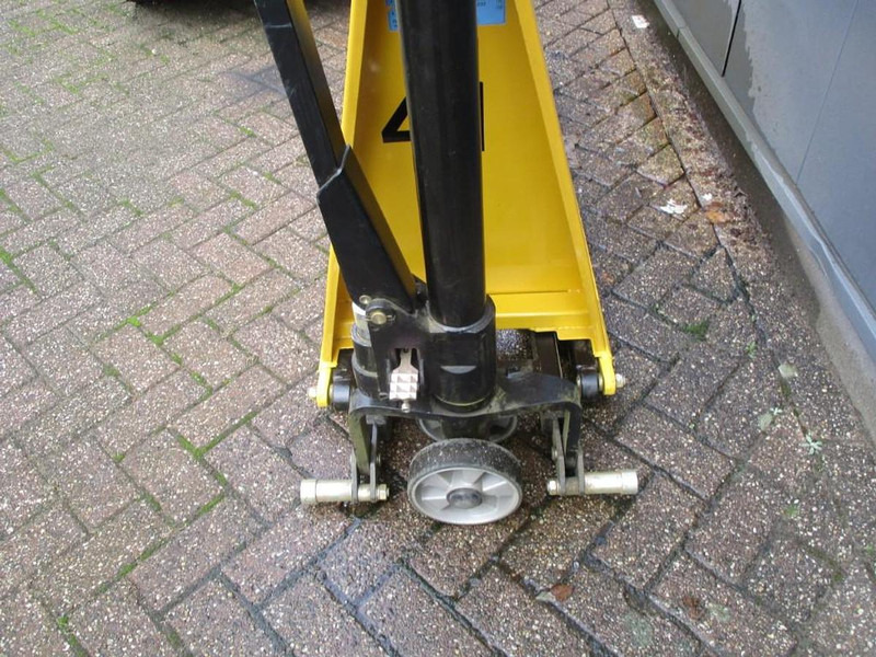 Totallifter Scissorlift - Pallet truck: picture 4 Totallifter Scissorlift - Pallet truck: picture 4