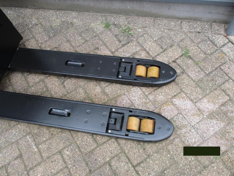 Toyota LPE200 - Pallet truck: picture 4 Toyota LPE200 - Pallet truck: picture 4