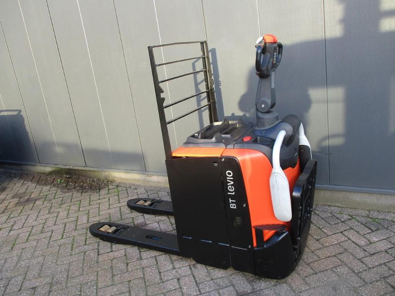 Toyota LPE250 - Pallet truck: picture 3 Toyota LPE250 - Pallet truck: picture 3