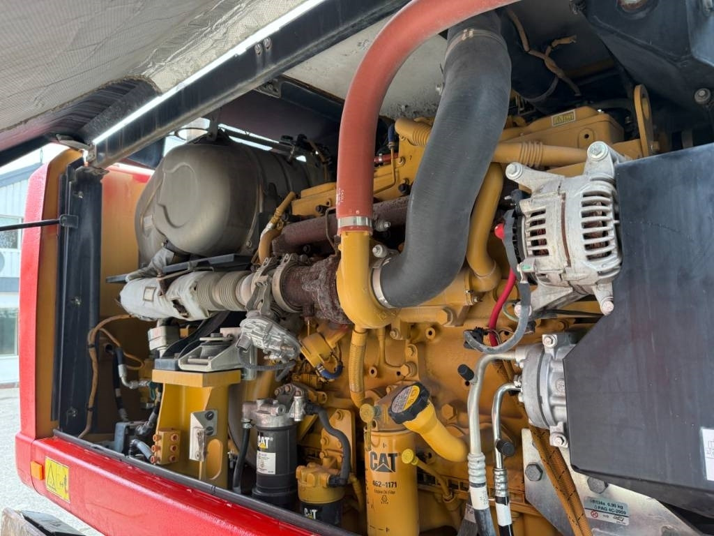 Wheel excavator CAT M320F: picture 13