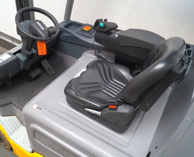 Jungheinrich EFG430 - Electric forklift: picture 3 Jungheinrich EFG430 - Electric forklift: picture 3