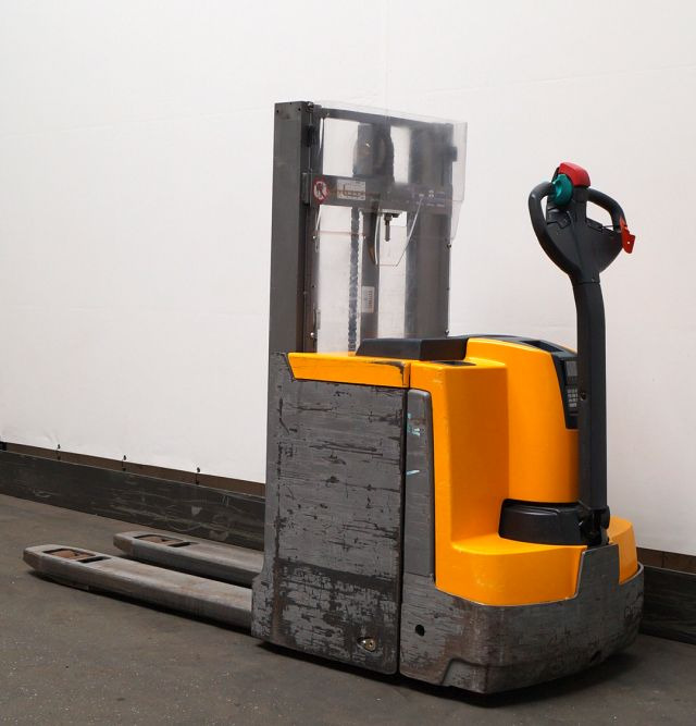 Jungheinrich EJD220 - Stacker: picture 2 Jungheinrich EJD220 - Stacker: picture 2