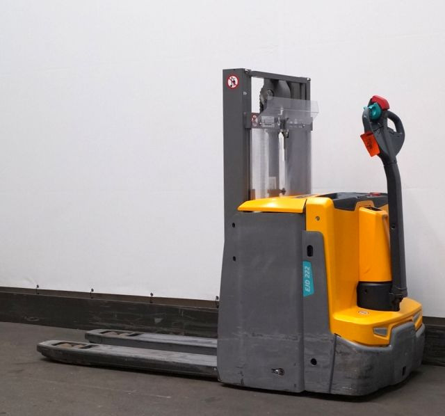 Jungheinrich EJD222 - Stacker: picture 2 Jungheinrich EJD222 - Stacker: picture 2