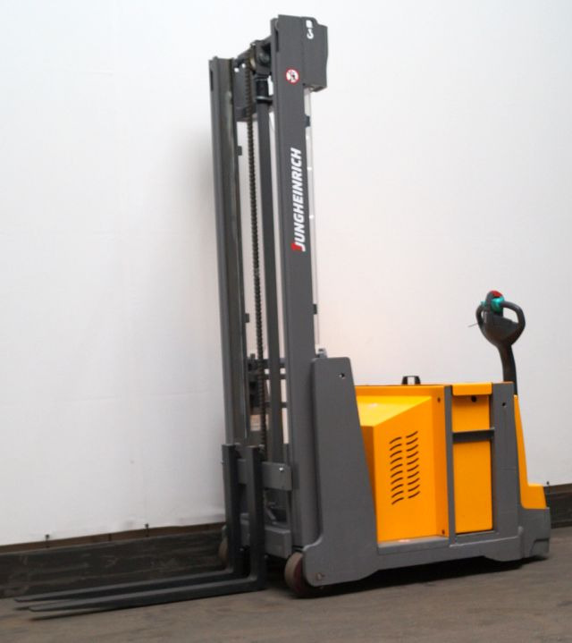 Jungheinrich EJG110 - Stacker: picture 1 Jungheinrich EJG110 - Stacker: picture 1