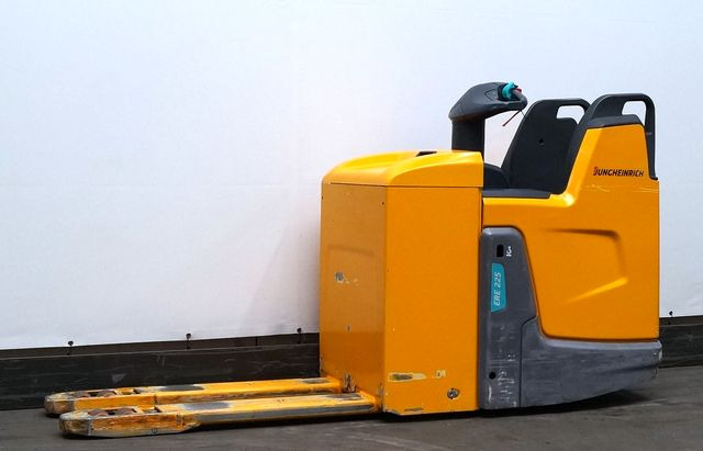 Jungheinrich ERE225 - Pallet truck: picture 1 Jungheinrich ERE225 - Pallet truck: picture 1