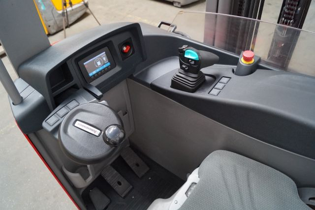 Jungheinrich ETV214 - Reach truck: picture 3 Jungheinrich ETV214 - Reach truck: picture 3